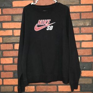 Men’s Nike sweatshirt